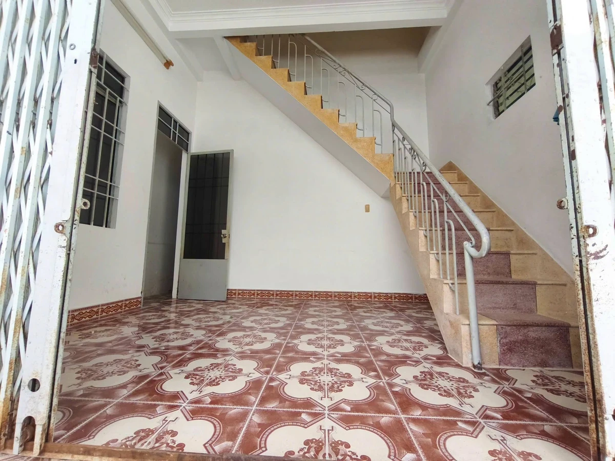 Bán nhà mặt tiền 8m, 87,2m² Ngô Đến Nha Trang, 3 tỷ 900 triệu - Ảnh thu nhỏ 5