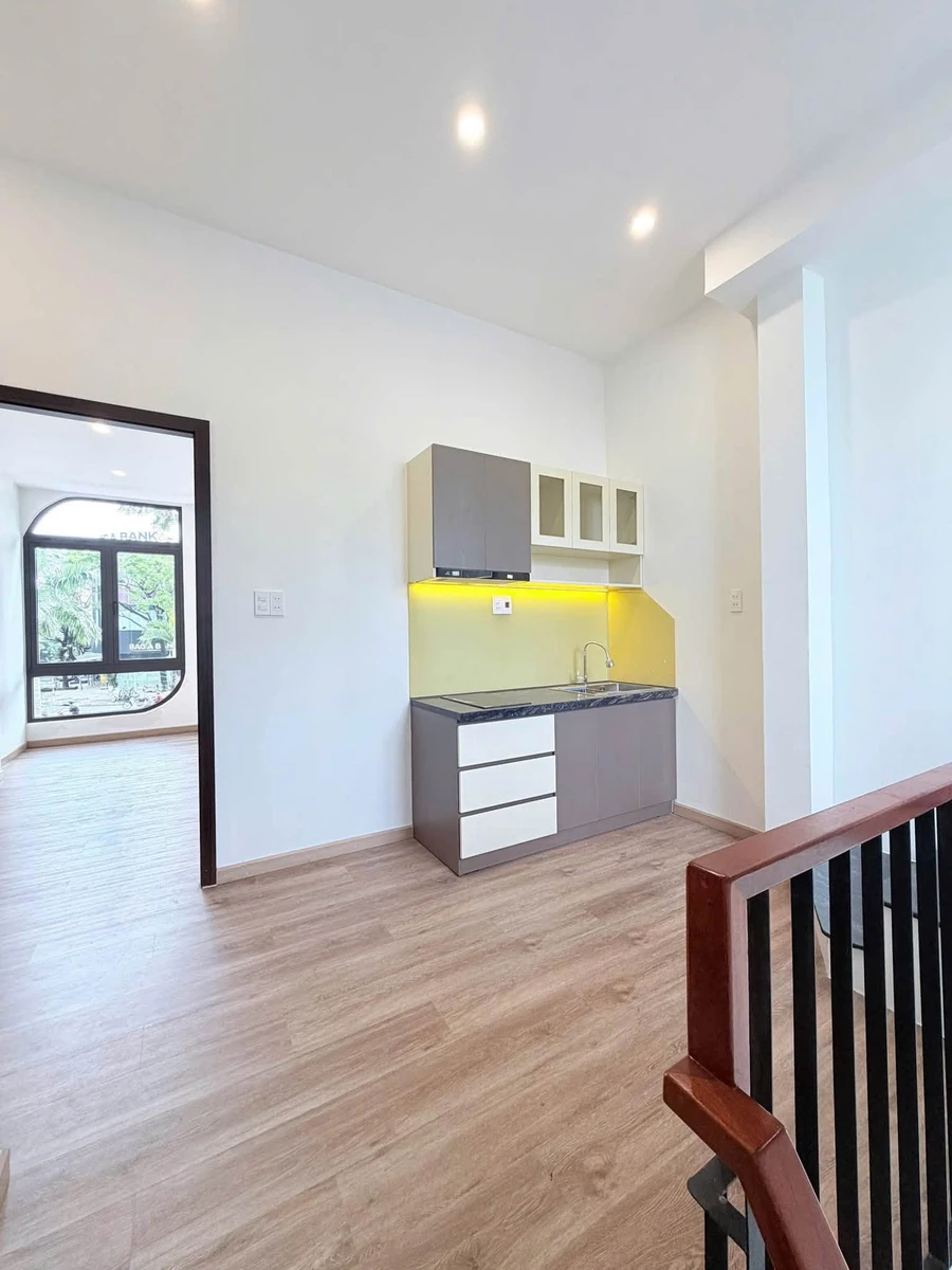 Bán nhà 3 tầng mặt tiền Điện Biên Phủ, Đà Nẵng, 100m² sử dụng, giá 8,39 tỷ - Ảnh thu nhỏ 5