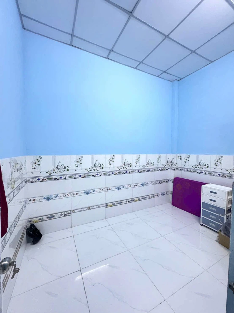 Bán nhà sổ hồng riêng 1 trệt 1 lầu 2PN giá 2,15 tỷ tại Hiệp Thành, Quận 12 - Ảnh thu nhỏ 2