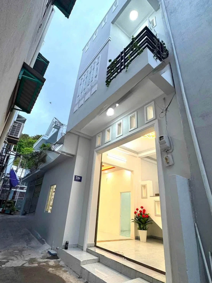 Bán nhà hẻm xe hơi 1 trệt 1 lầu 44m2 đường ViBa, Vũng Tàu giá 4,39 tỷ - Ảnh 1