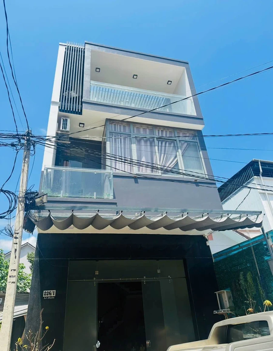 Bán nhà 4PN 3WC, 107m² trên đường Lê Duẩn, Buôn Ma Thuột - Ảnh 1