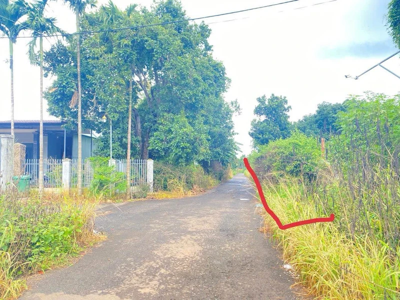 Bán đất 2,5 sào (32x80m) hẻm cấp 1 QL14, giáp phường Tân An, giá 3,4 tỷ