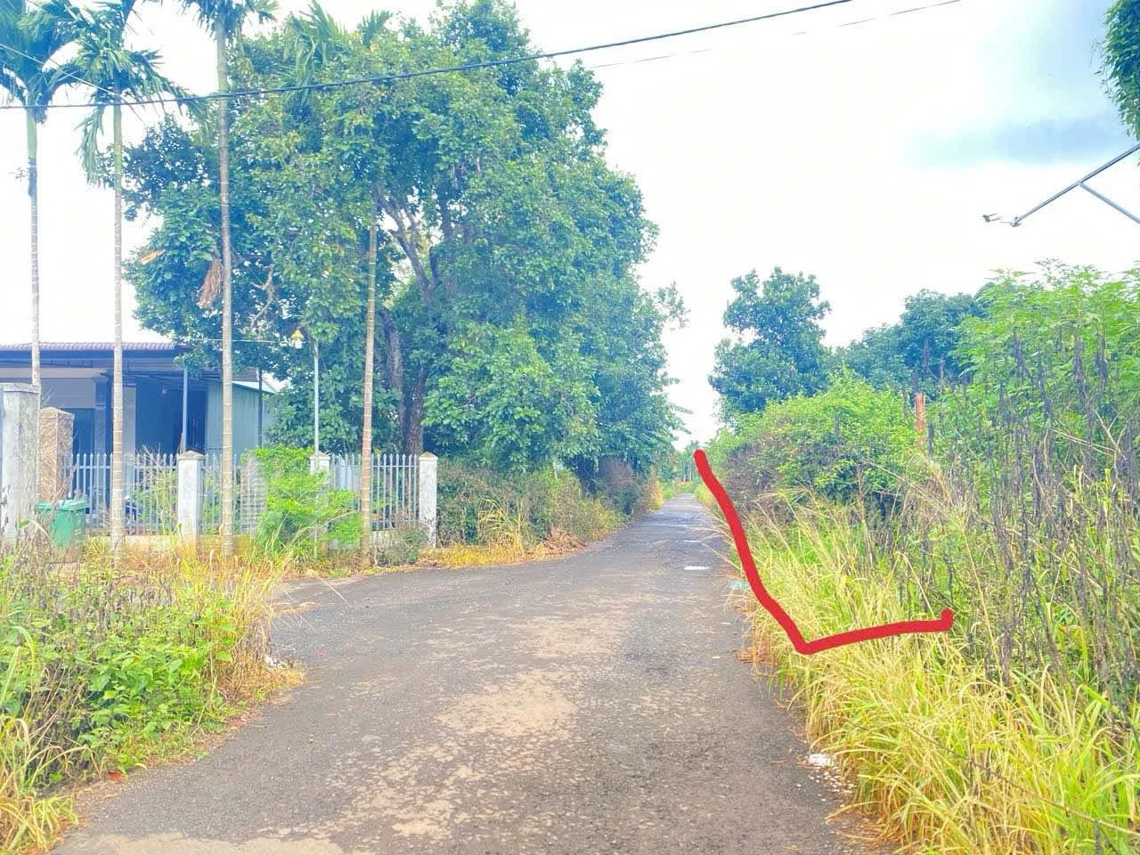 Bán đất 2,5 sào (32x80m) hẻm cấp 1 QL14, giáp phường Tân An, giá 3,4 tỷ - Ảnh 1
