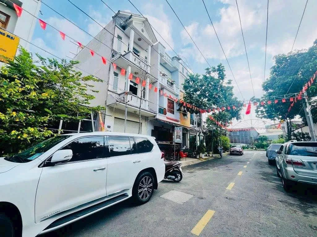Bán đất xây dựng mặt tiền GS11, 81m2, giá 7,8 tỷ, Đông Hòa, Dĩ An - Ảnh thu nhỏ 3