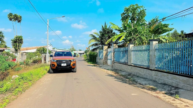 Bán đất mặt tiền Nguyễn Hùng Mạnh Đất Đỏ 650m2