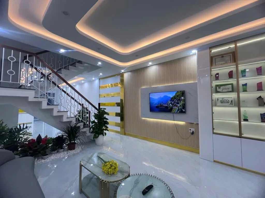 Bán nhà 1 trệt 2 lầu mặt tiền 100m² Nguyễn Thiện Thuật Quận 12 - Ảnh thu nhỏ 5