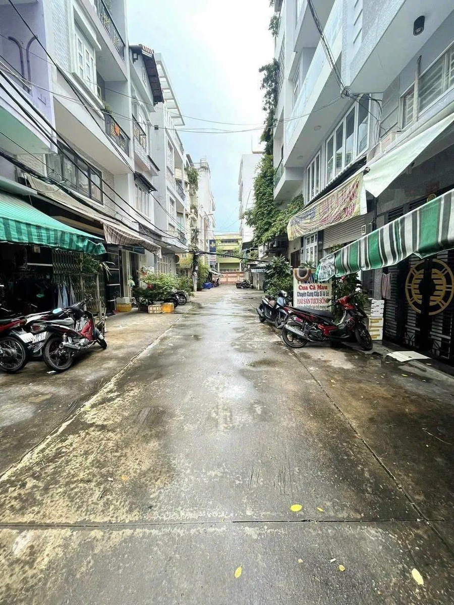 Bán nhà Quận 4 khu dân cư đường số, 30,3m2, 1 trệt 3 lầu, 3PN, giá 7,5 tỷ - Ảnh 1