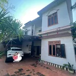 Cho thuê nhà 2 tầng 4 phòng ngủ 140m² bên Hồ Sỹ Tần - Ảnh thu nhỏ 1