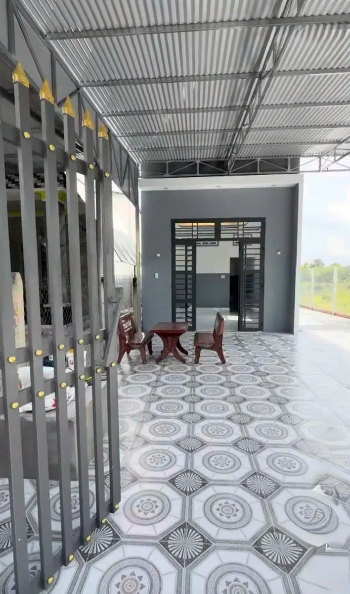 Bán nhà Tây Ninh 2 phòng ngủ 50m2 giá 7 tỷ - Ảnh thu nhỏ 2