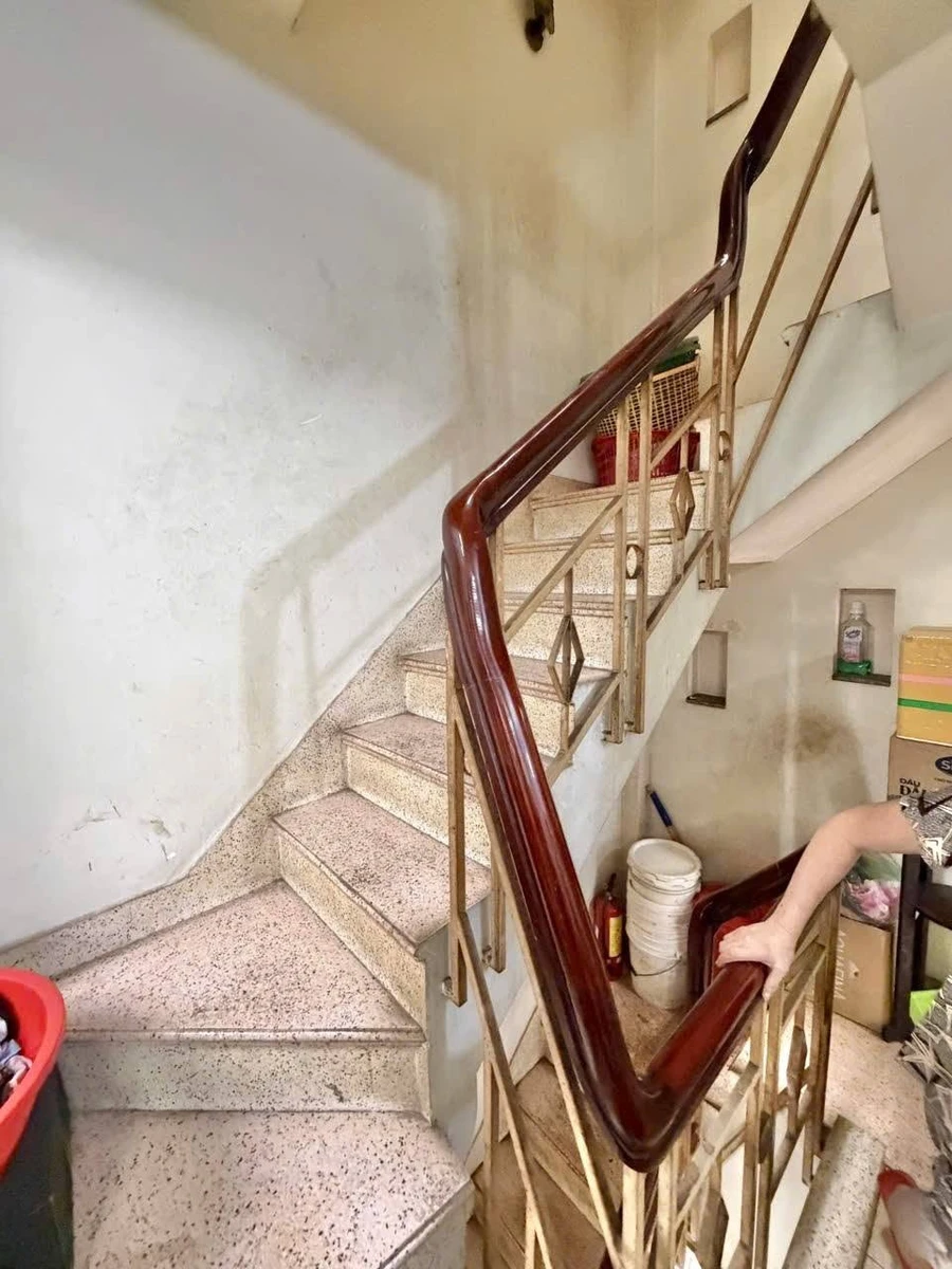 Bán nhà 35m2, 3 phòng, Nhật Tảo, Quận 10 - Ảnh thu nhỏ 4