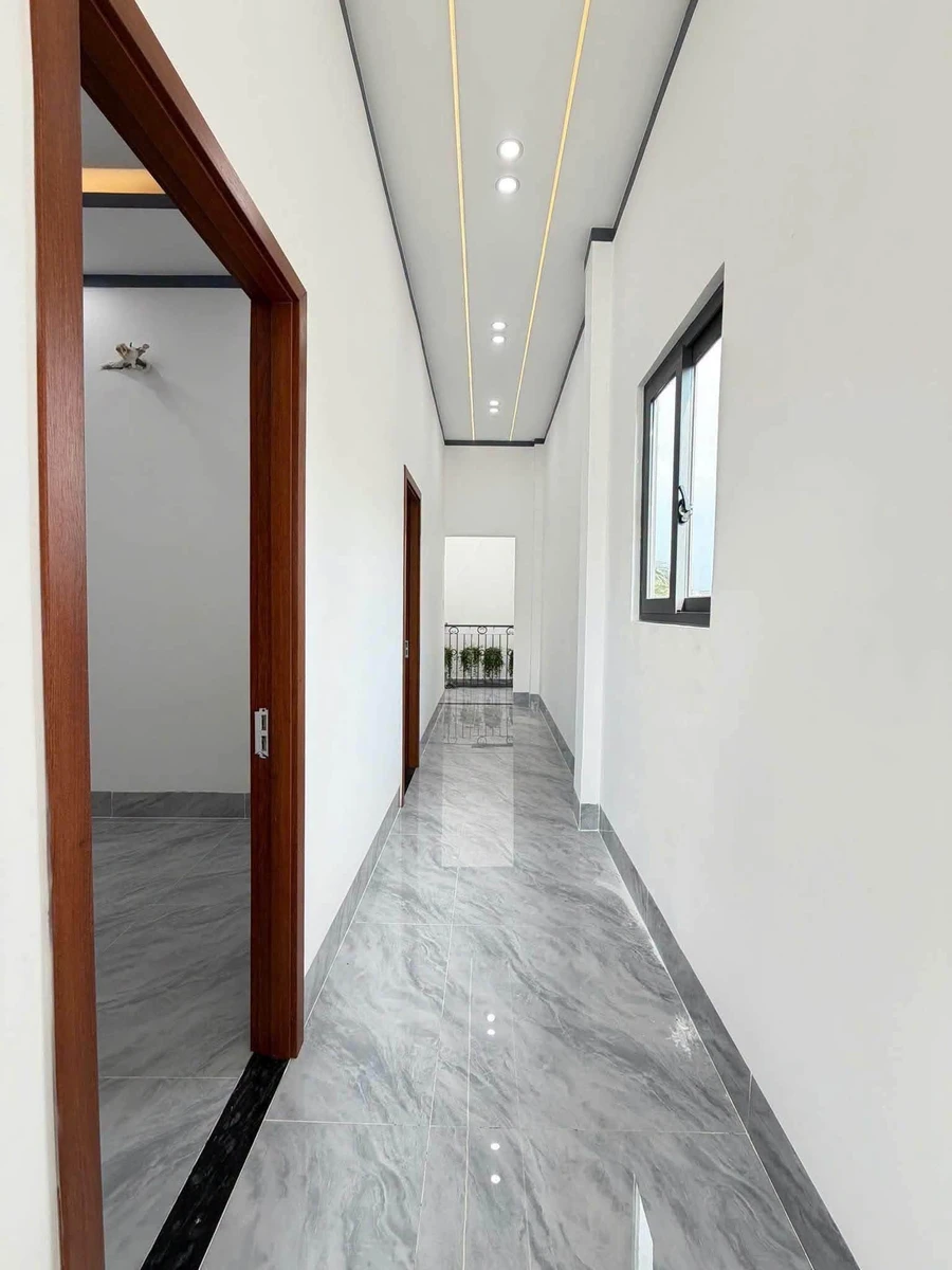 Bán nhà 100m² 3 phòng ngủ Bình Chánh 2 tỷ 350 - Ảnh thu nhỏ 3