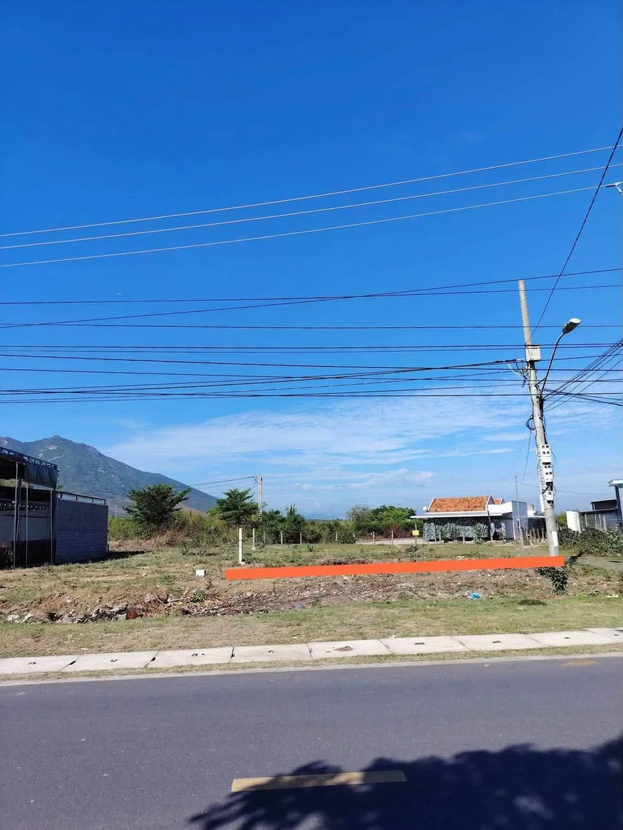 Bán lô đất mặt tiền Lê Hồng Phong 216m2, Mỹ Lương - Ảnh 1