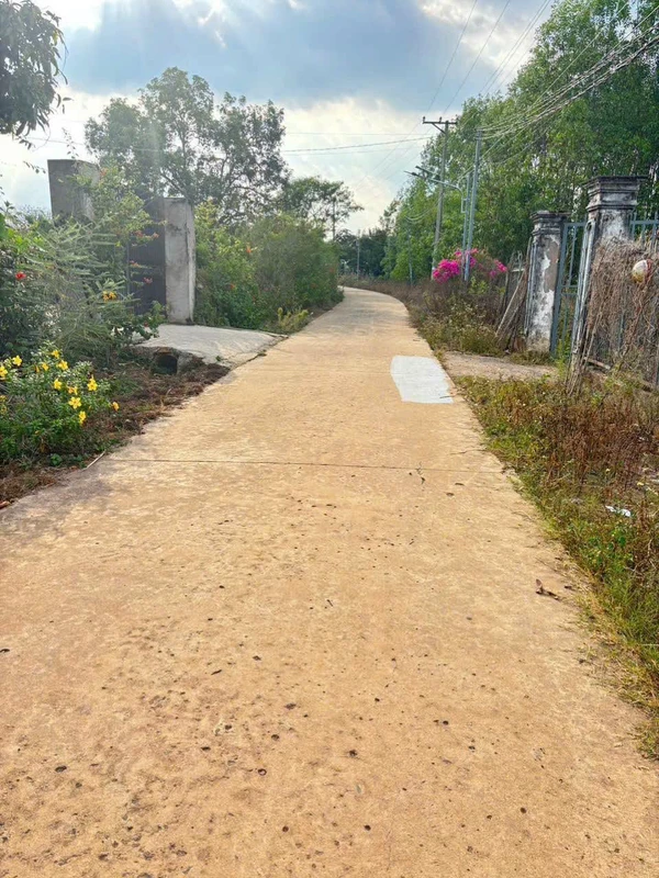 Bán nhà 200m2, 2PN, Long Khánh, Đồng Nai 900 triệu