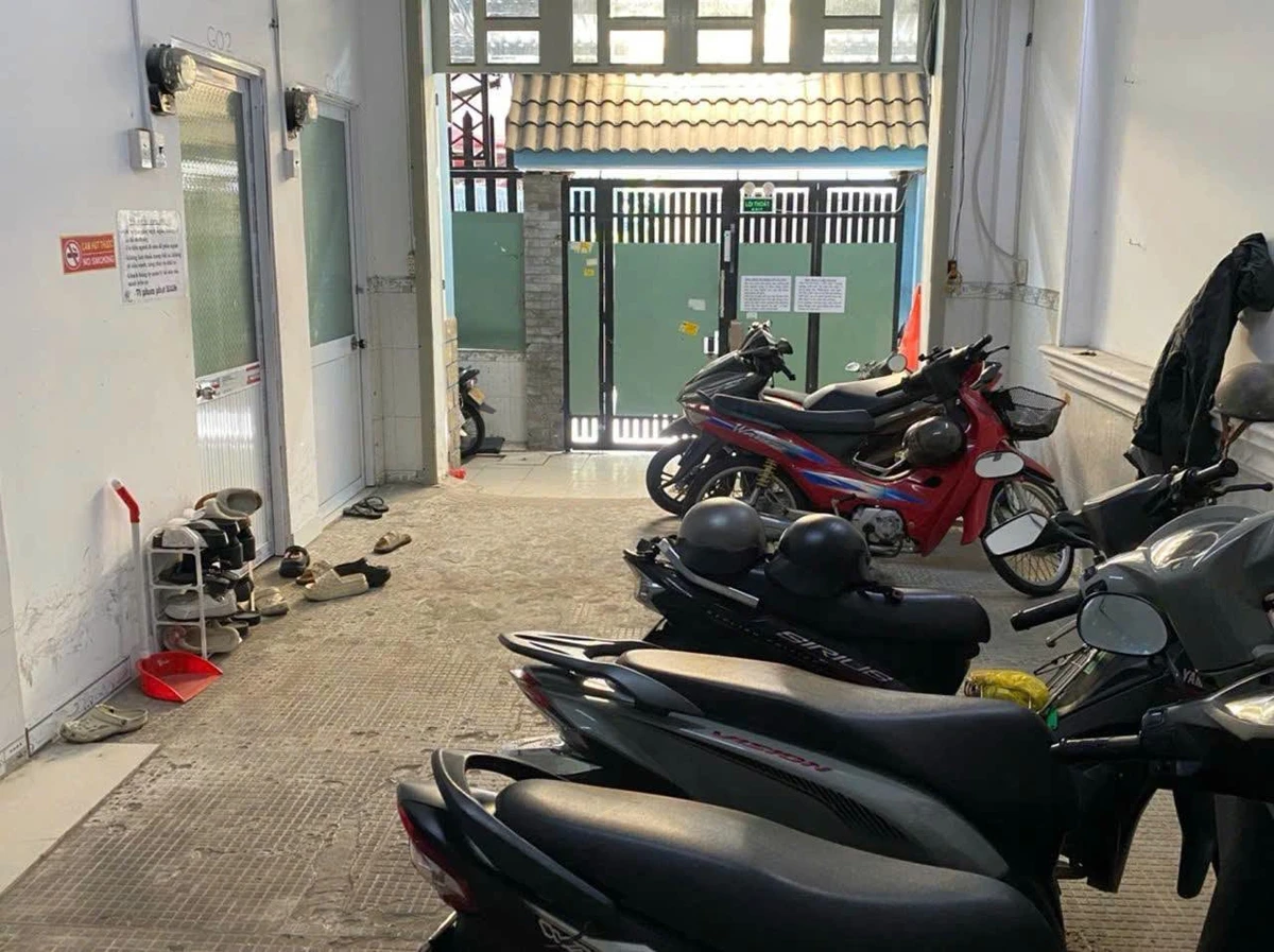 Bán nhà 1 trệt 2 lầu sân thượng 80m² gần Lê Liễu, Lý Tuệ, Tân Phú giá 8,3 tỷ - Ảnh thu nhỏ 4