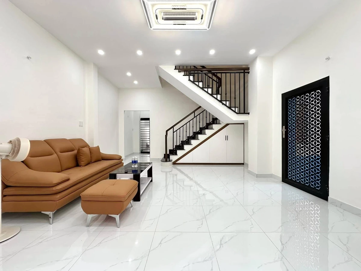 Bán nhà hẻm ô tô 4 tầng 59m2, 5PN gần chợ Cây Quéo, Bình Thạnh, giá 7,49 tỷ - Ảnh thu nhỏ 2
