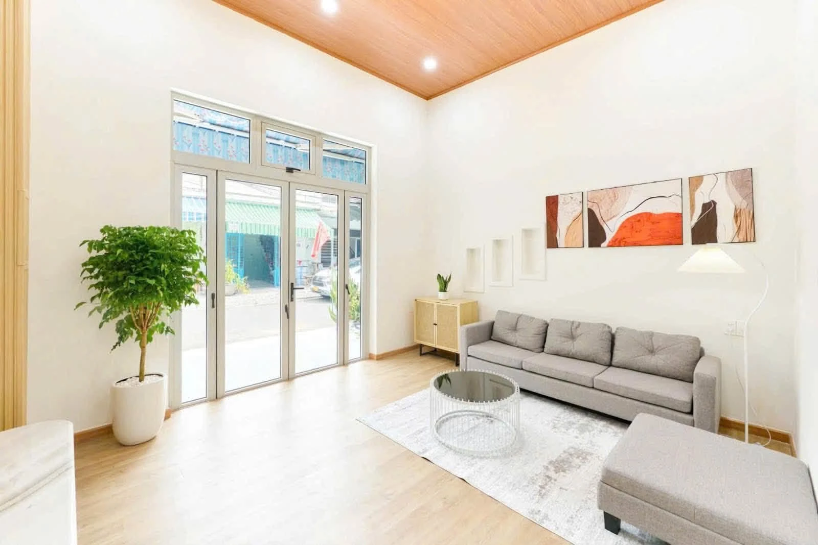 Bán nhà mặt tiền Nại Hiên Đông 65m2 giá trên 5 tỷ - Ảnh 1