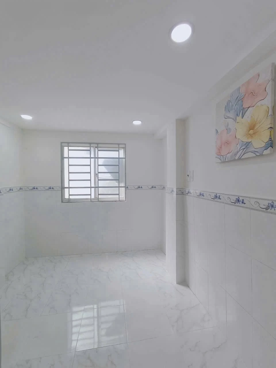 Bán nhà 3 tầng hẻm Lê Đại Hành, Quận 11, 2,5x5m, 2PN, giá 2,48 tỷ - Ảnh 1