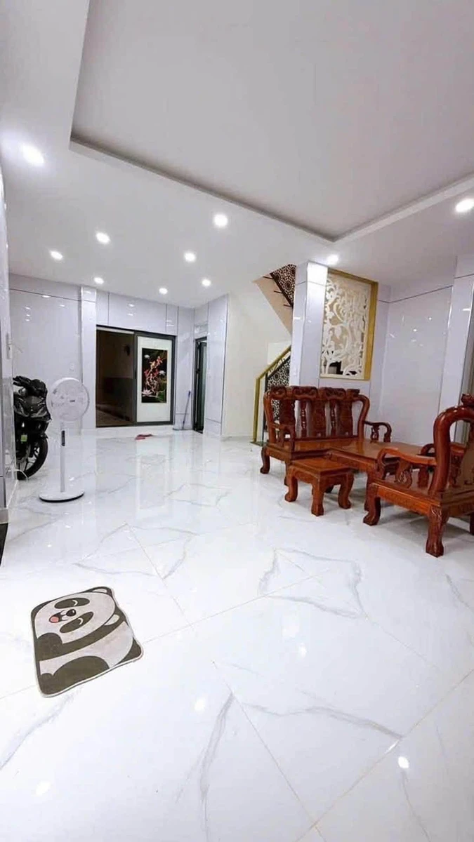 Bán nhà Xóm Chiếu Quận 4, 5x15m, 10 phòng ngủ, dòng tiền 14 triệu/tháng, giá 9,3 tỷ - Ảnh 1