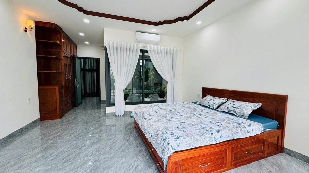 Bán nhà 3 tầng 100m2 có thang máy KĐT Hà Quang 2, Nha Trang giá 11,35 tỷ - Ảnh thu nhỏ 4
