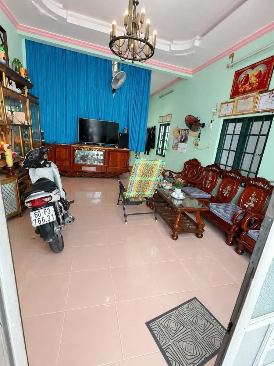 Bán nhà lầu 3PN 2WC 160m2 Tân Hoà, Bình Tân - Ảnh thu nhỏ 2