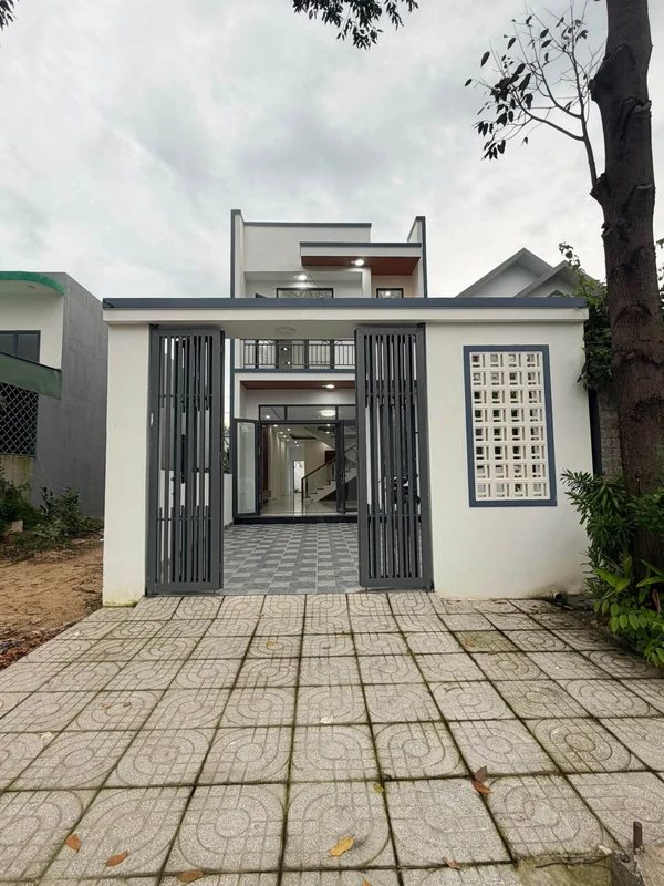 Bán nhà 150m² 3 phòng ngủ KCN Mỹ Phước 3 Bến Cát
