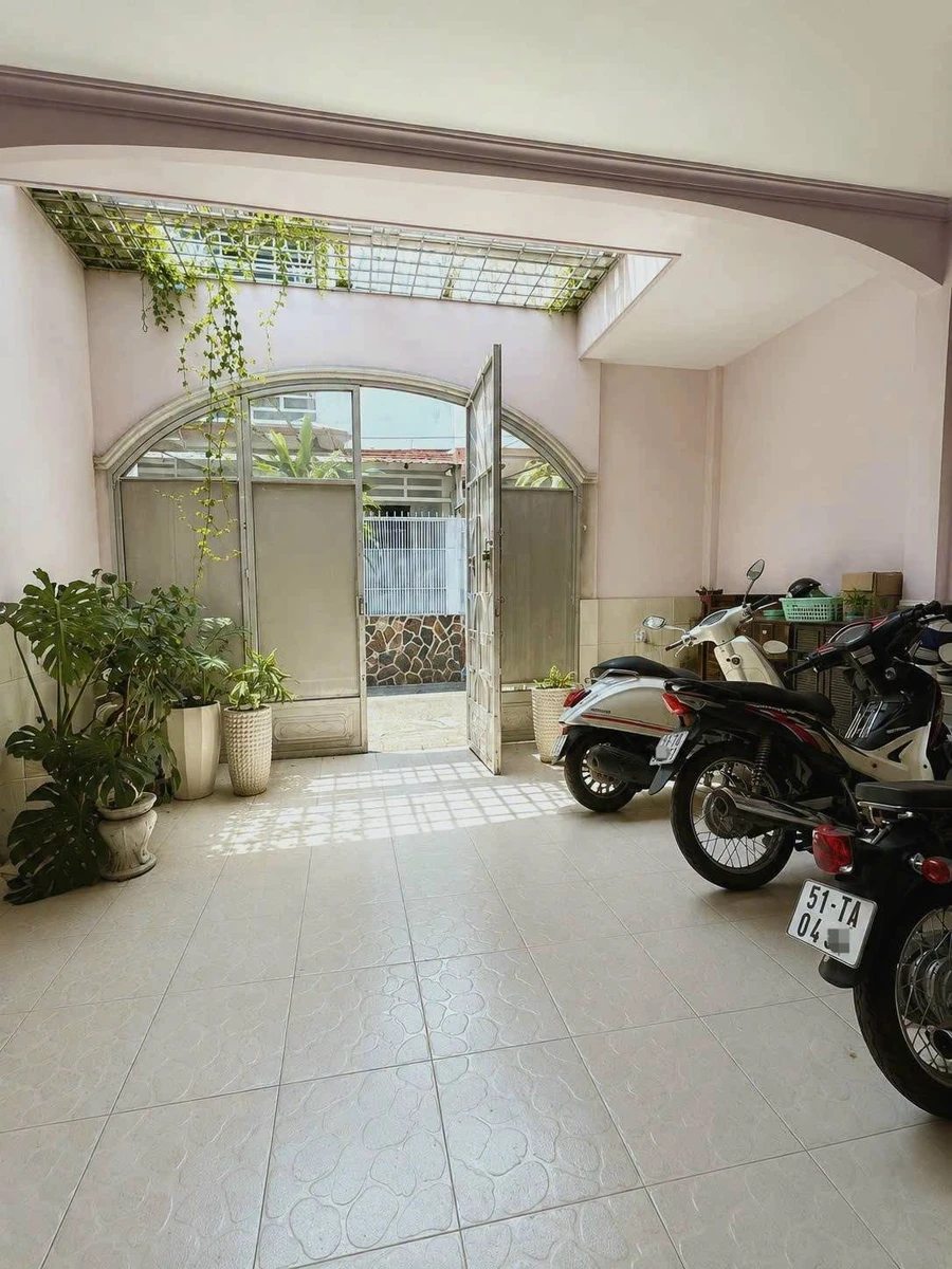 Bán nhà hẻm xe hơi 109m² ngang 5.6m gần ngã 4 Hàng Xanh, Phường 26, Bình Thạnh - Ảnh thu nhỏ 2