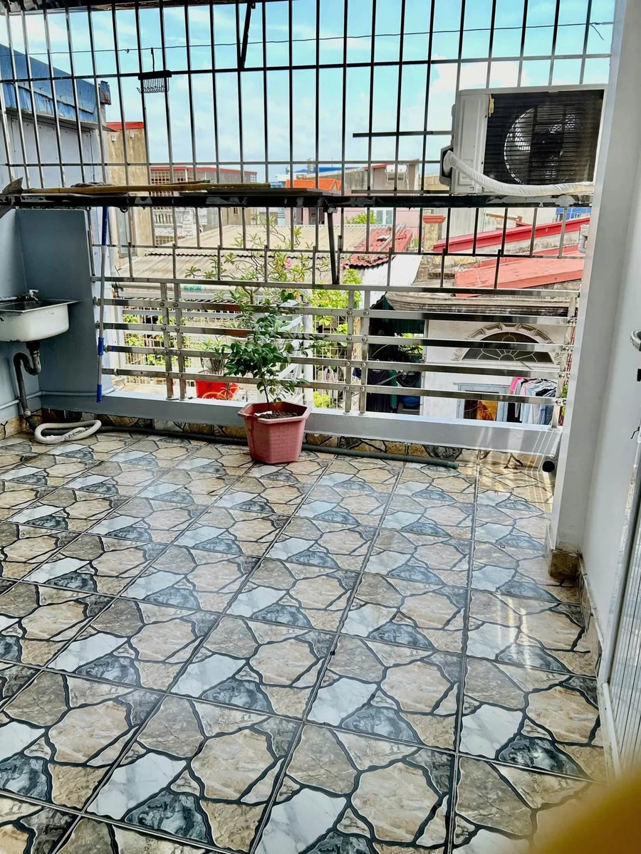 Bán nhà Trần Nguyên Hãn 3 tầng 42m² 3 phòng ngủ 2.58 tỷ - Ảnh thu nhỏ 3