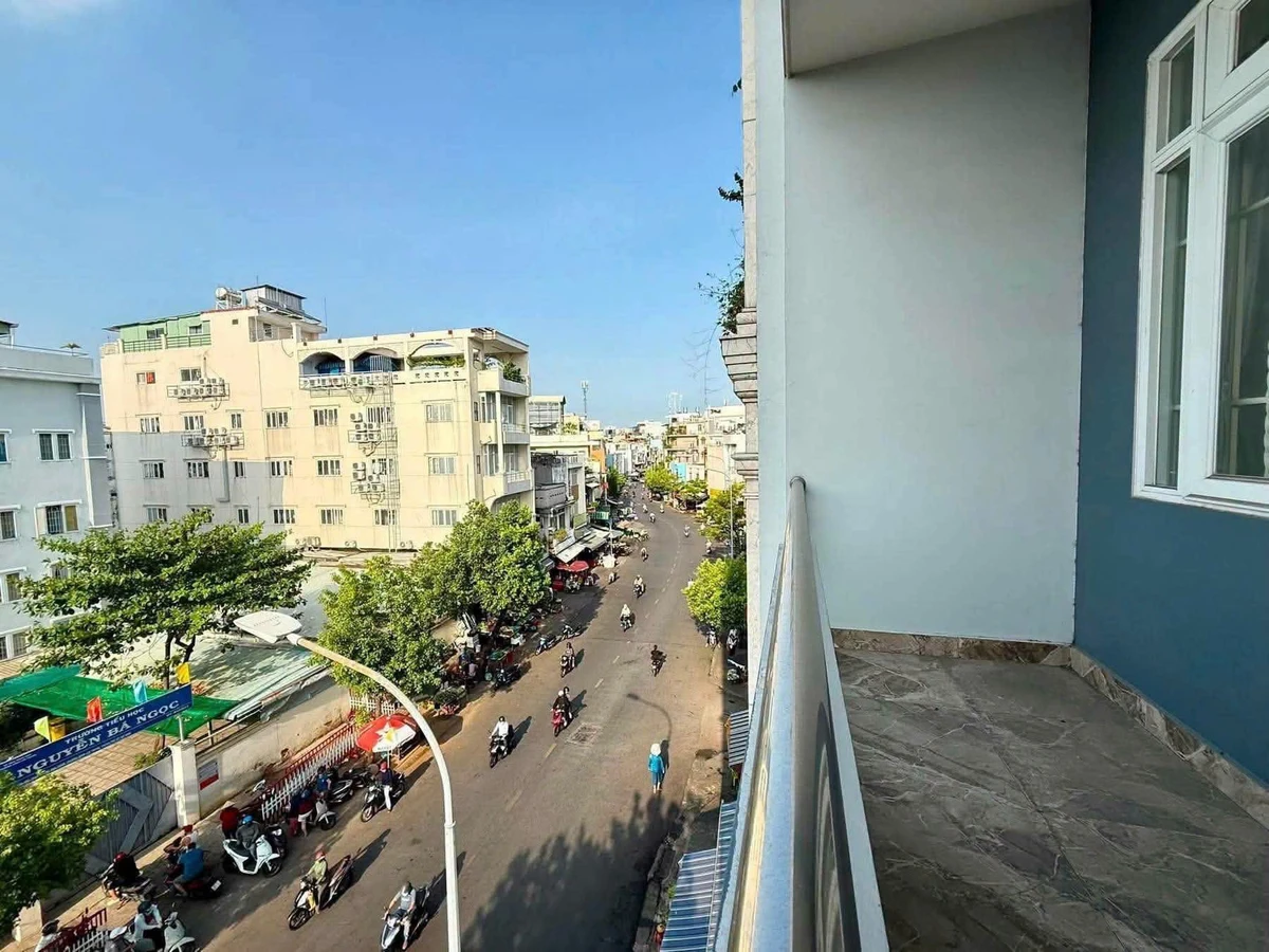 Bán nhà 2 mặt tiền Hoàng Hoa Thám, 102m2 đất, 6 tầng thang máy, Bình Thạnh - Ảnh thu nhỏ 2
