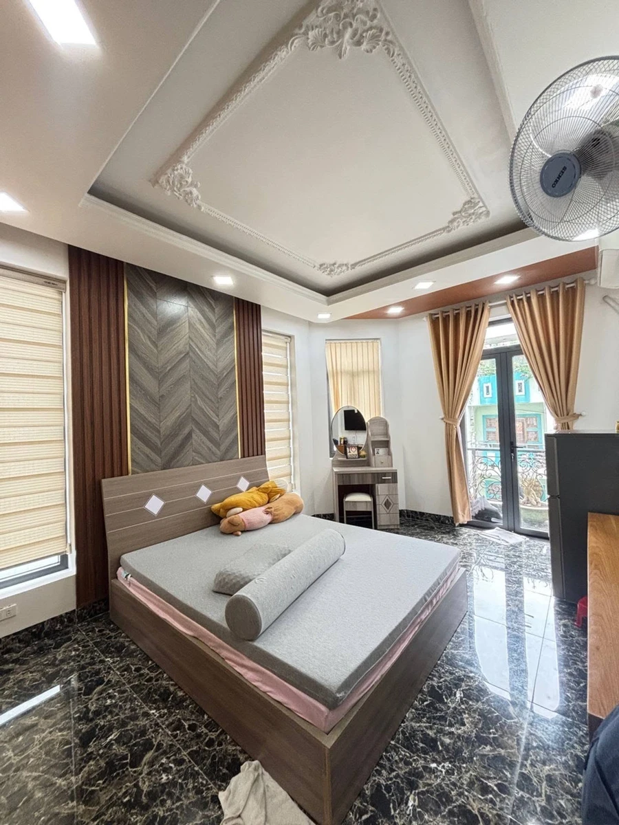 Bán nhà mặt tiền Nguyễn Chí Thanh Quận 5, 64m², 5 tầng, thang máy, 22 tỷ - Ảnh thu nhỏ 3