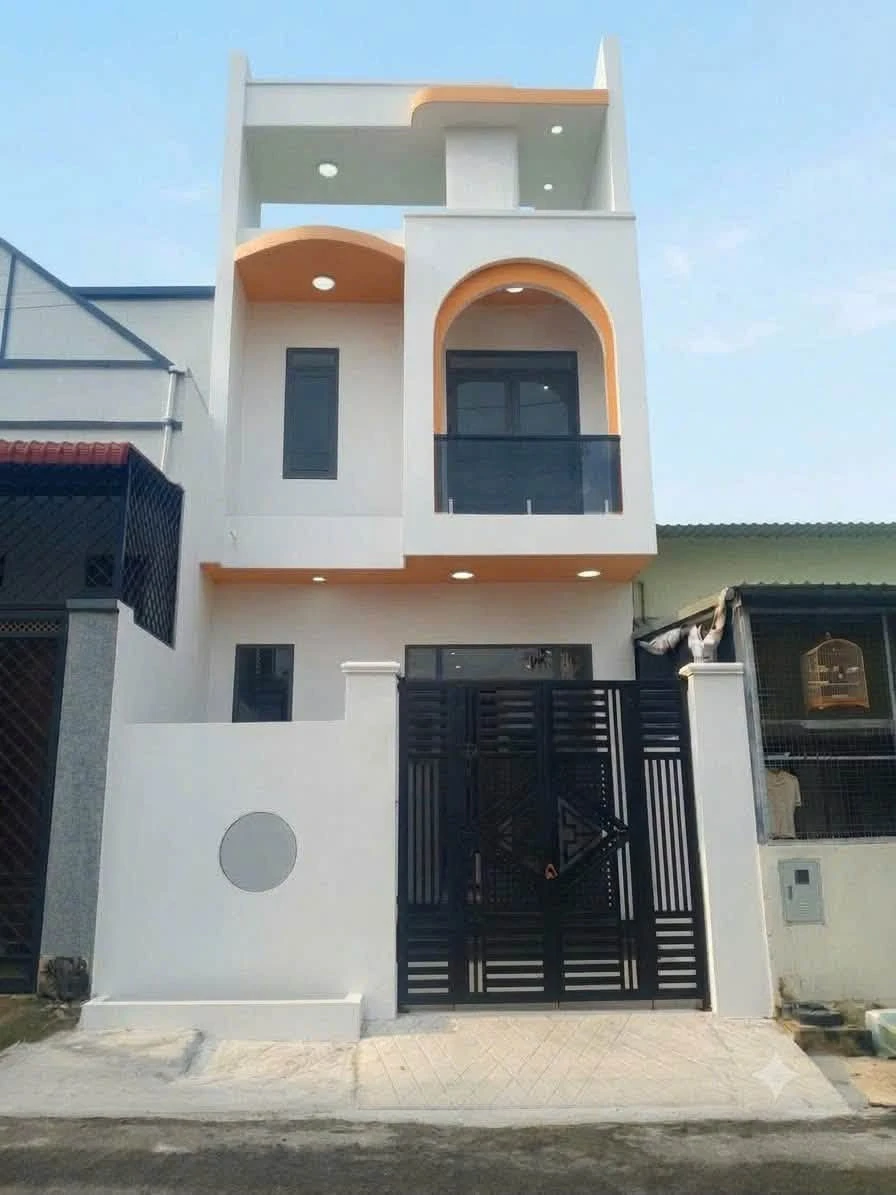 Bán nhà mới 1 trệt 1 lầu 3PN, 2 mặt tiền hẻm Nguyễn Thị Minh Khai, Phú Lợi - Ảnh 1