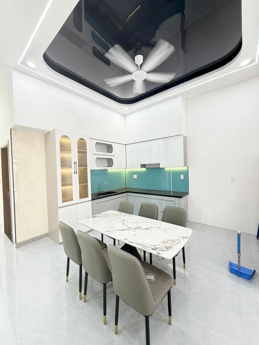 Bán nhà 1 trệt 2 lầu 4PN 67m² Hóc Môn 5,5 tỷ - Ảnh thu nhỏ 5