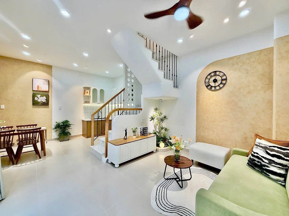 Bán nhà hẻm 3 tầng 40m² 4PN gần ĐH Văn Lang, Nguyễn Văn Đậu, Bình Thạnh - Ảnh thu nhỏ 2