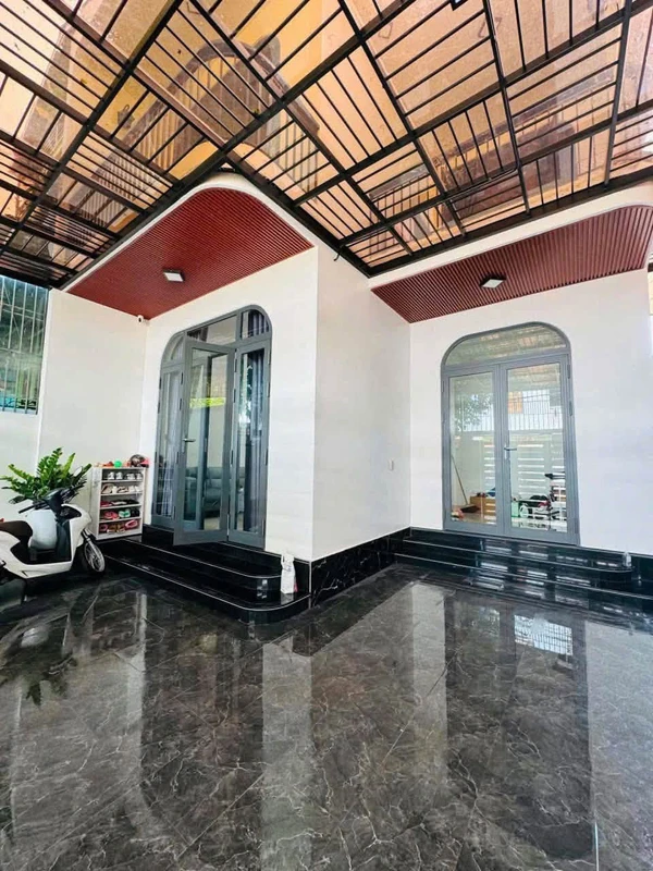 Bán nhà 2 tầng mặt tiền 154 m² Làng Đại Học Huế, 5 tỷ