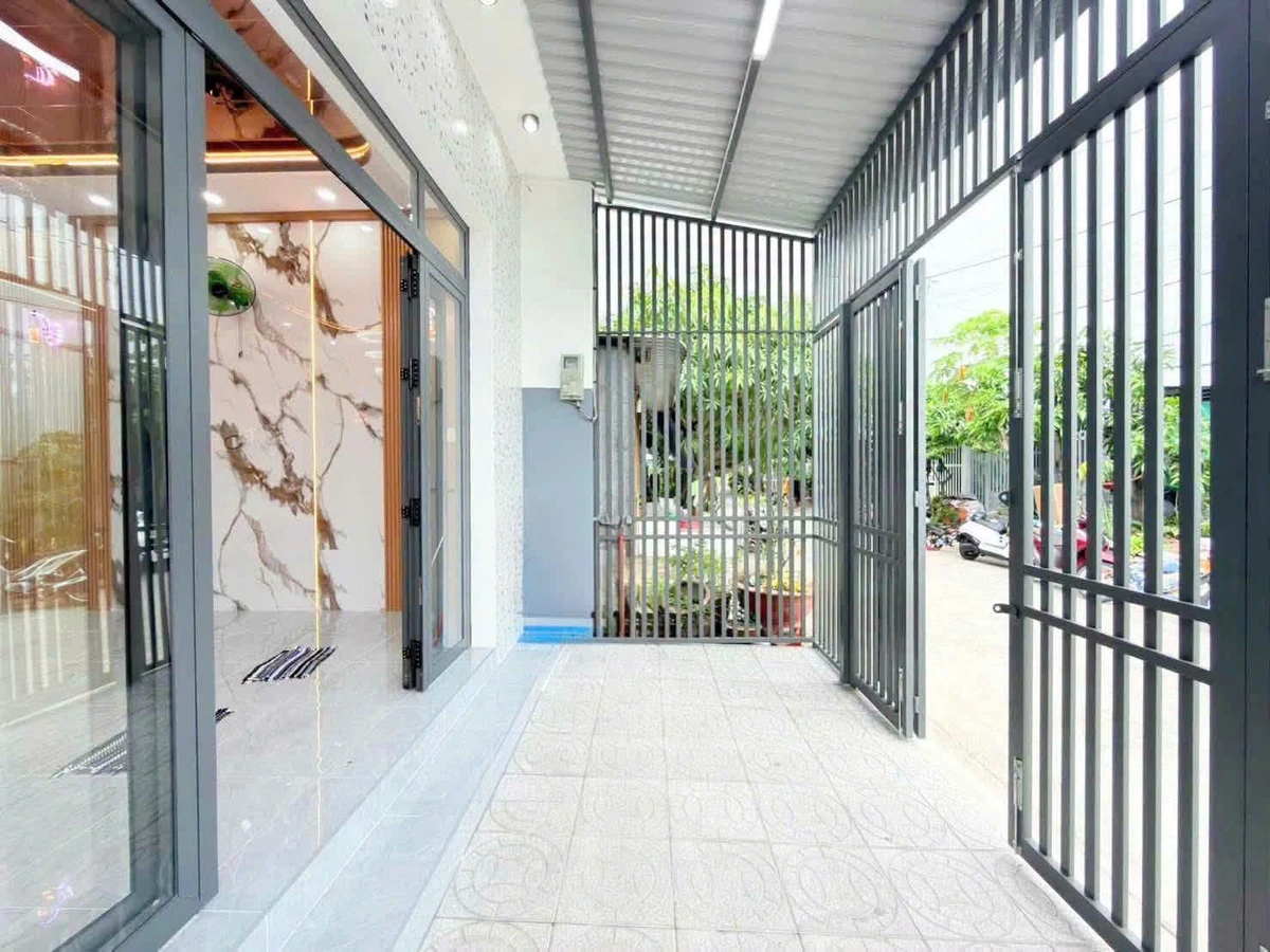 Bán nhà 80m² 2PN 2WC Đinh Thị Mai, Rạch Giá, 1 tỷ 590 triệu - Ảnh thu nhỏ 3