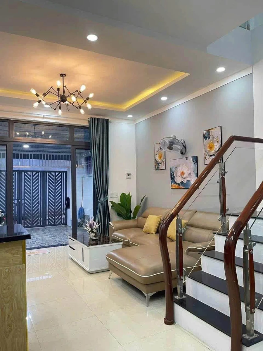 Bán nhà mê thiết kế hiện đại 5x19m, 3 phòng ngủ, full nội thất, hẻm 175 Y Moan, Tân Lợi - Ảnh thu nhỏ 2