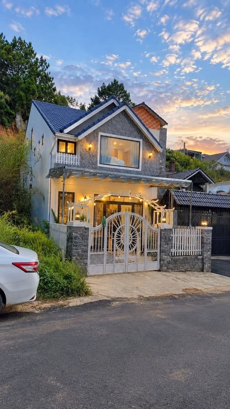 Bán nhà 8 phòng ngủ 192m² trung tâm Đà Lạt 11,5 tỷ