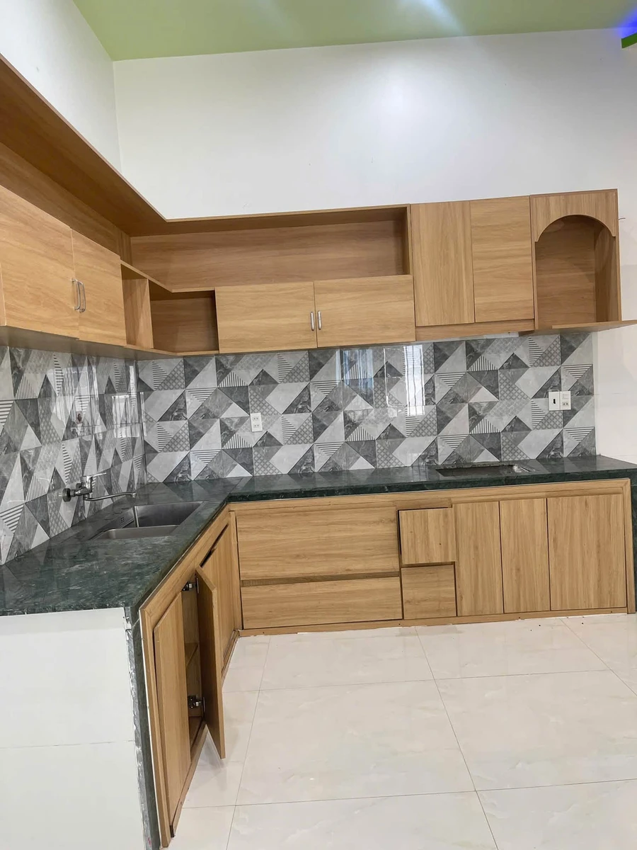 Nhà bán 3 tầng 4 phòng ngủ 125m² Quảng Ngãi - Ảnh thu nhỏ 2