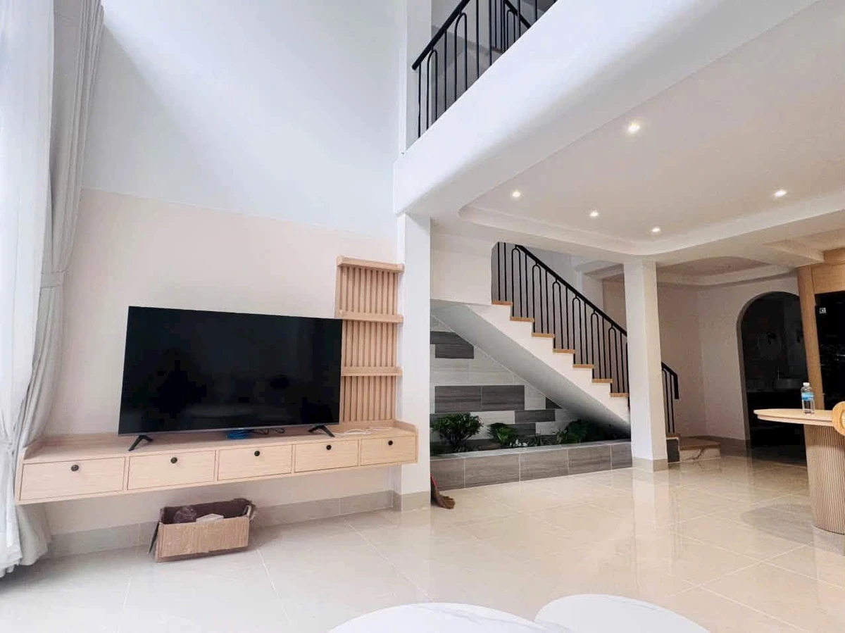 Bán nhà 3 tầng 4PN 66m2 Nha Trang 5 tỷ 5 - Ảnh thu nhỏ 2