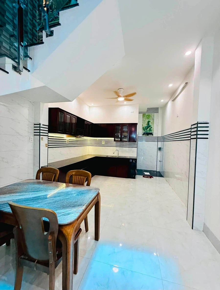 Bán nhà 3 tầng 52m2 gần Xuân Thuỷ Quy Nhơn 4 tỷ - Ảnh thu nhỏ 3