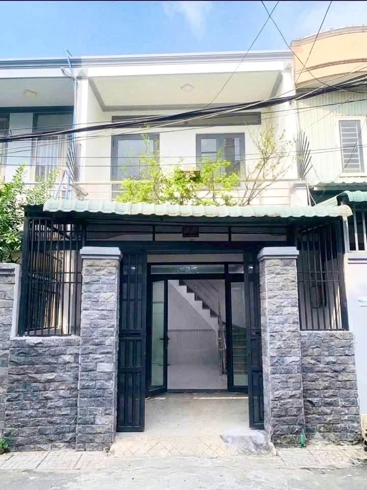 Bán nhà 2 tầng 46m² Huỳnh Tấn Phát Quận 7, giá 3 tỷ 990 - Ảnh 1