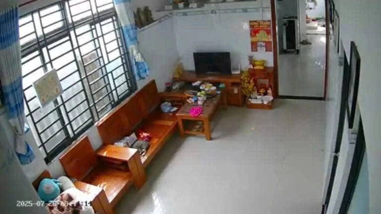 Bán nhà mái Thái 3PN 7x23m, Hòa Long, TP Bà Rịa, giá 1,95 tỷ - Ảnh thu nhỏ 3