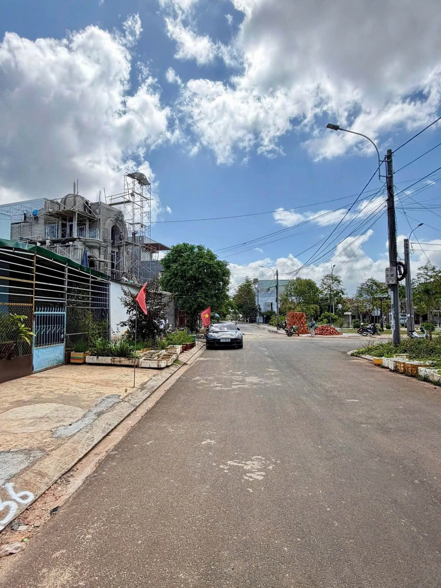 Bán đất mặt tiền đường Lê Văn Nhiễu, khu Lê Vụ, Buôn Ma Thuột, giá 5,8 tỷ - Ảnh thu nhỏ 5