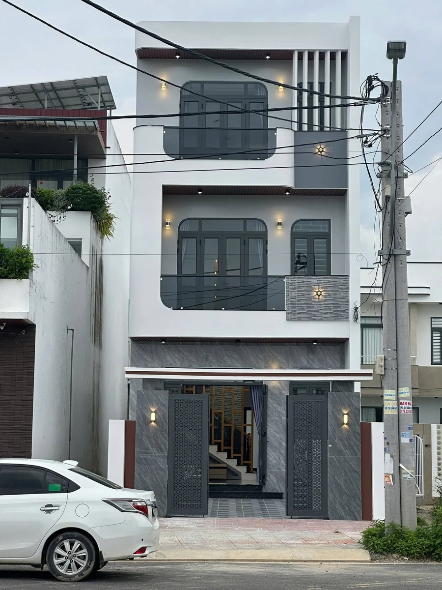 Bán nhà 2 tầng 4PN full nội thất tại KĐT Phú Ân Nam, Nha Trang - Ảnh 1