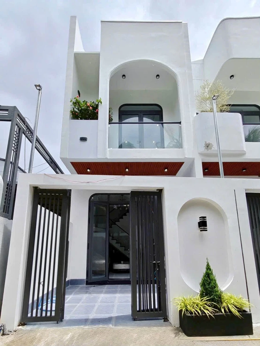 Bán góc biệt thự 1 trệt 1 lầu 210m2 view sông Quận 1 - Ảnh thu nhỏ 2