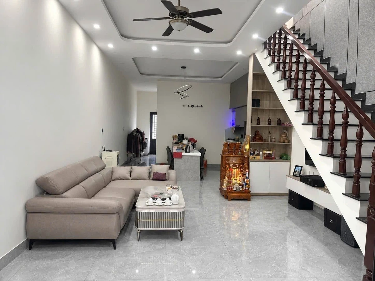 Bán nhà 2 tầng 3 phòng ngủ 100m² Phạm Hùng, Bình Chánh, 5 tỷ - Ảnh thu nhỏ 2