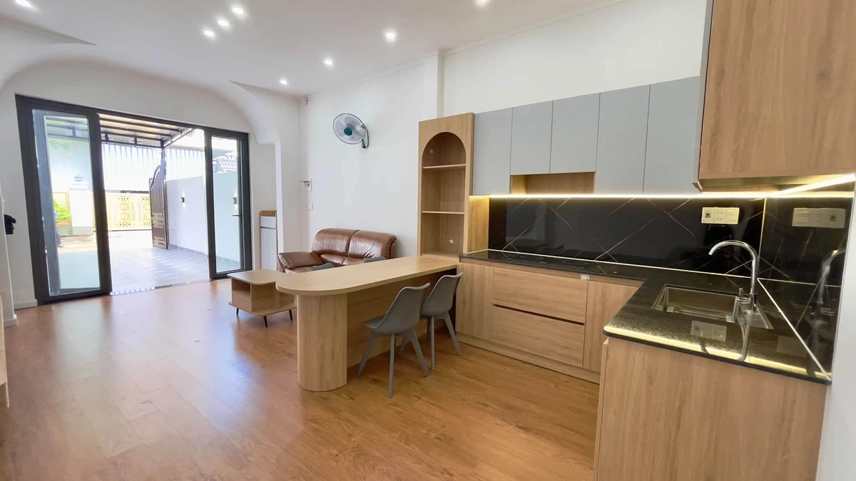 Bán nhà 3 phòng ngủ 132m² mặt tiền Nguyễn Lương Bằng, 1 tỷ 800 triệu - Ảnh thu nhỏ 2