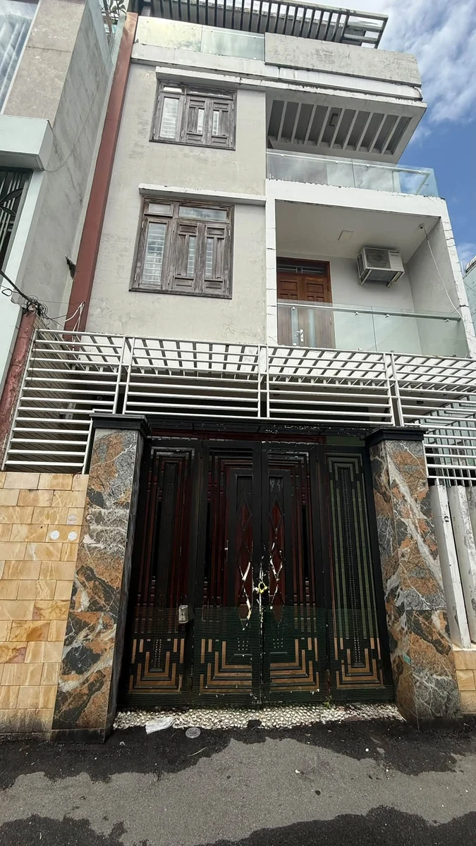 Bán nhà 4 tầng Trường Chinh, 90m², 6 phòng, Tân Bình, 5.4 tỷ - Ảnh 1