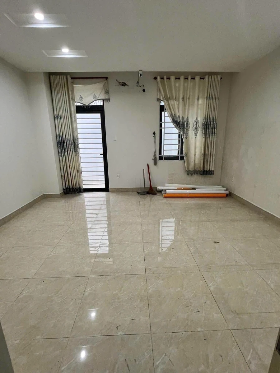 Bán nhà 3 tầng mặt tiền 100m2, 4PN, Thủ Dầu Một - Ảnh thu nhỏ 5