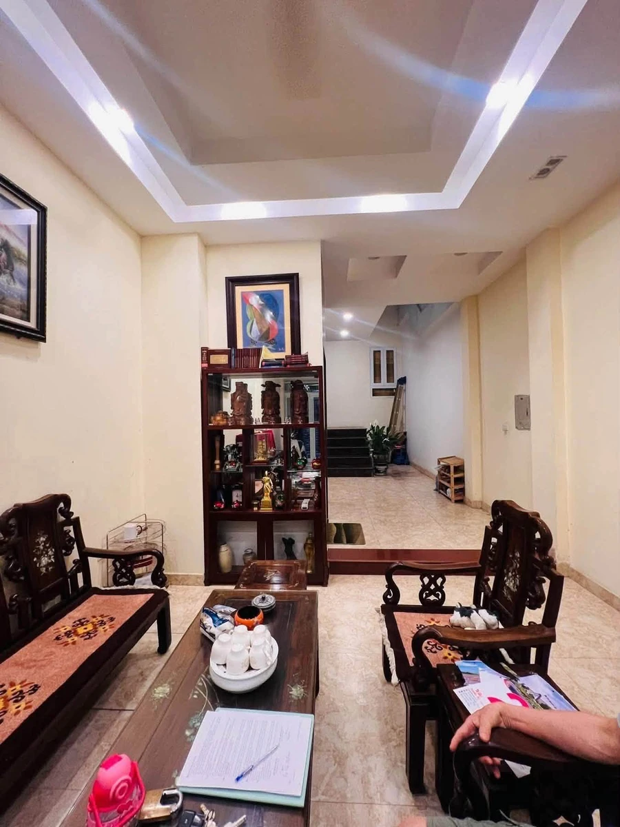 Bán nhà 5 tầng 110m² Hoàng Quốc Việt, gara ô tô, thang máy - Ảnh thu nhỏ 4