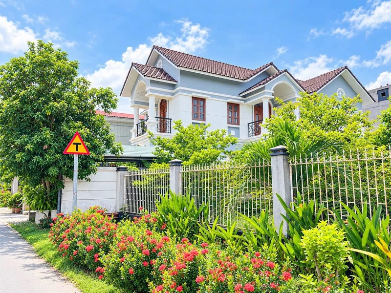 Bán nhà mái Thái 212m² 4PN Bà Rịa 5.3 tỷ